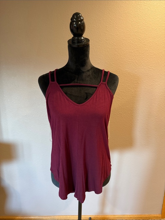 Daytrip Tops - Daytrip Double-Strap V-Neck Tank Top - Burgundy